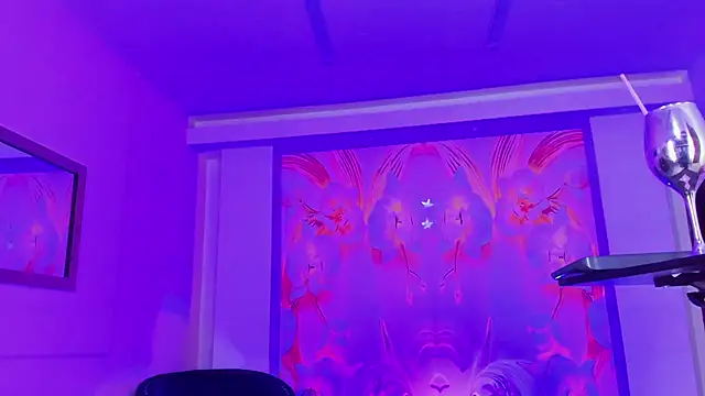 Sweettfantasy ts online show from March 9, 2025, 6:11 pm