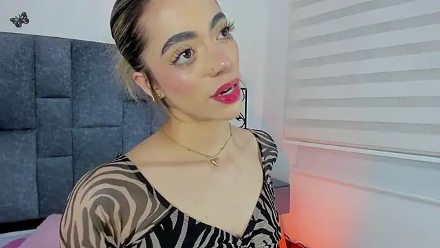 Violetta Ficher online show from March 17, 2026, 2:25 am