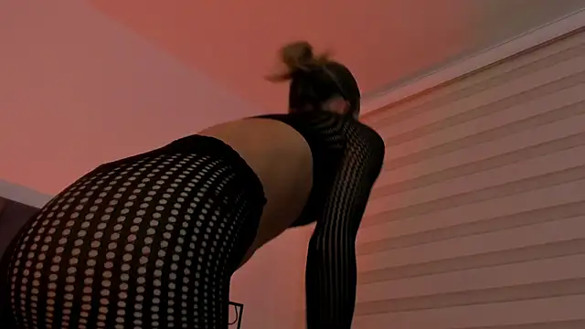 Violetta Ficher online show from March 31, 2026, 2:24 am