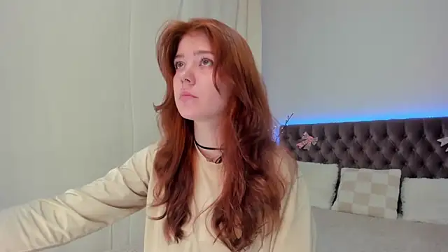 Snapshot of Ella_Mayers chatting on March 12, 2025, 9:13 pm Ella Mayers online show from March 12, 2025, 9:13 pm