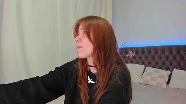 Snapshot of Ella_Mayers chatting on March 16, 2025, 9:16 pm Ella Mayers online show from March 16, 2025, 9:16 pm