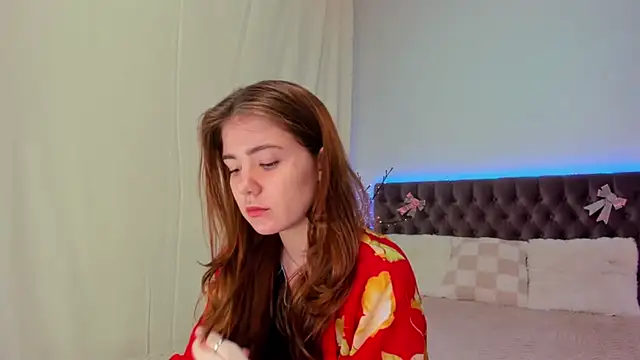 Snapshot of Ella_Mayers chatting on March 9, 2025, 3:54 am Ella Mayers online show from March 9, 2025, 3:54 am