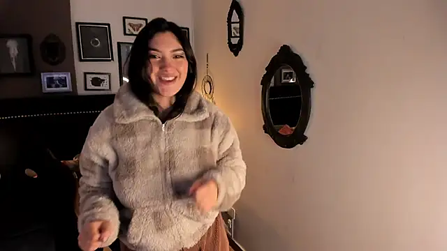 Snapshot of Aurora_boobs1 chatting on March 21, 2025, 6:51 pm Aurora boobs1 online show from March 21, 2025, 6:51 pm