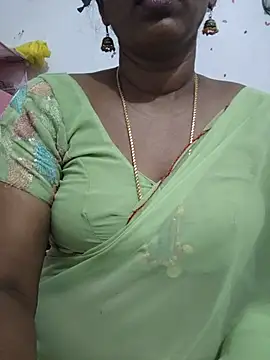 Snapshot of Tamil_Meera12 chatting on July 15, 2026, 2:51 am Tamil Meera12 online show from July 15, 2026, 2:51 am