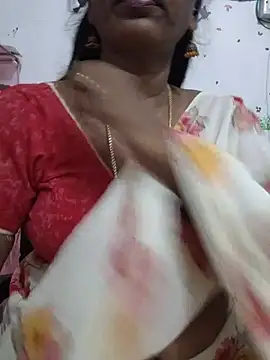 Snapshot of Tamil_Meera12 chatting on July 28, 2026, 12:48 pm Tamil Meera12 online show from July 28, 2026, 12:48 pm
