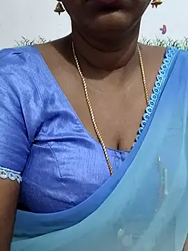 Snapshot of Tamil_Meera12 chatting on June 12, 2026, 12:52 am Tamil Meera12 online show from June 12, 2026, 12:52 am