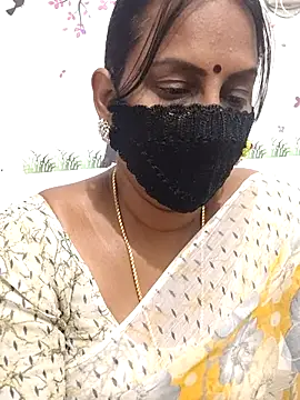 Snapshot of Tamil_Meera12 chatting on July 5, 2026, 12:34 pm Tamil Meera12 online show from July 5, 2026, 12:34 pm