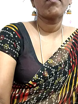 Snapshot of Tamil_Meera12 chatting on July 30, 2026, 8:02 am Tamil Meera12 online show from July 30, 2026, 8:02 am