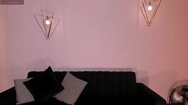 BeccaBaxter online show from October 26, 2025, 12:49 pm