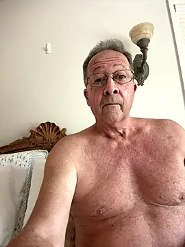 sissyboijamie1313 online show from December 14, 2025, 8:36 pm