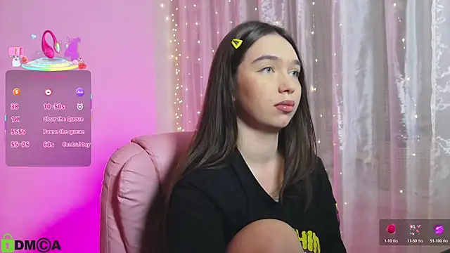 Snapshot of Arianahot777 chatting on November 4, 2025, 9:51 pm Arianahot777 online show from November 4, 2025, 9:51 pm