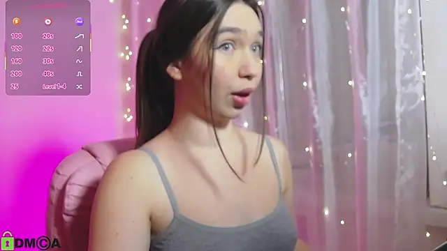 Snapshot of Arianahot777 chatting on October 30, 2025, 10:17 pm Arianahot777 online show from October 30, 2025, 10:17 pm