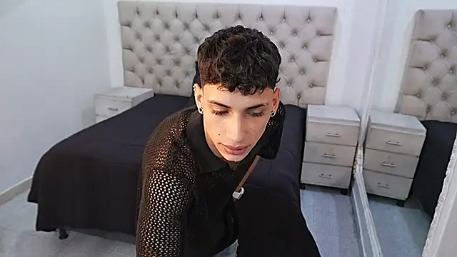 Snapshot of JhoanLeandro chatting on February 28, 2026, 4:56 am JhoanLeandro online show from February 28, 2026, 4:56 am