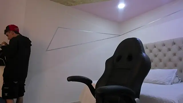 Snapshot of JhoanLeandro chatting on January 16, 2026, 5:00 am JhoanLeandro online show from January 16, 2026, 5:00 am