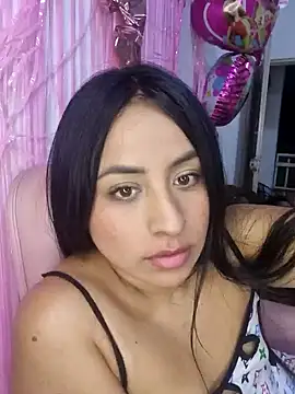 lamaravilla 08 online show from February 2, 2025, 4:59 am