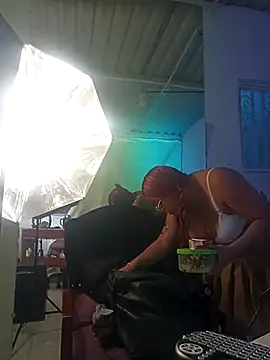 EstefyTabbo online show from March 19, 2025, 11:06 am