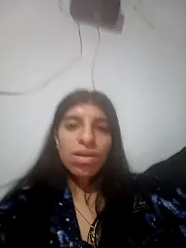 Snapshot of Ariell_Kieran chatting on May 8, 2026, 2:04 am Ariell Kieran online show from May 8, 2026, 2:04 am