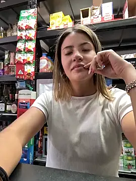 Andrea18 blonde online show from December 21, 2025, 5:36 pm