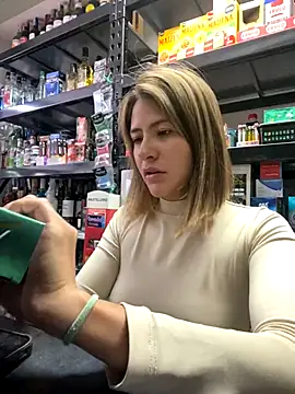 Andrea18 blonde online show from November 26, 2025, 2:50 pm