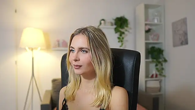 catecrago  online show from November 13, 2025, 9:02 am