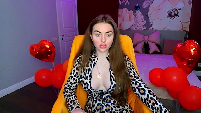 MissisCaty online show from May 20, 2026, 4:09 am