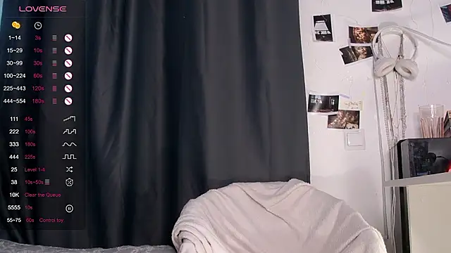 Kellybbface online show from March 22, 2026, 7:32 am