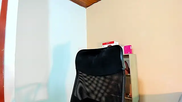 Violetta 0 online show from March 3, 2026, 12:23 pm