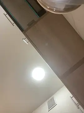 LynnAhNight online show from April 17, 2026, 3:20 am