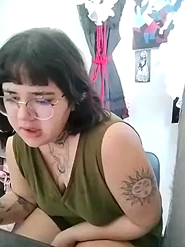 xomimuka online show from March 22, 2025, 9:53 pm