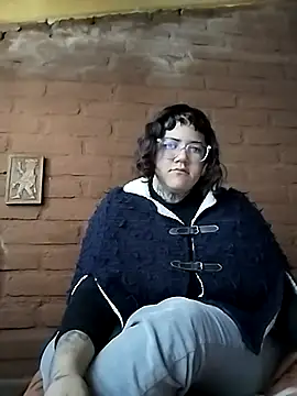 xomimuka online show from November 14, 2025, 8:56 pm