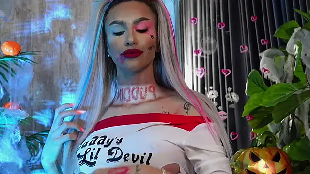 KarlaBart online show from October 31, 2025, 8:16 pm