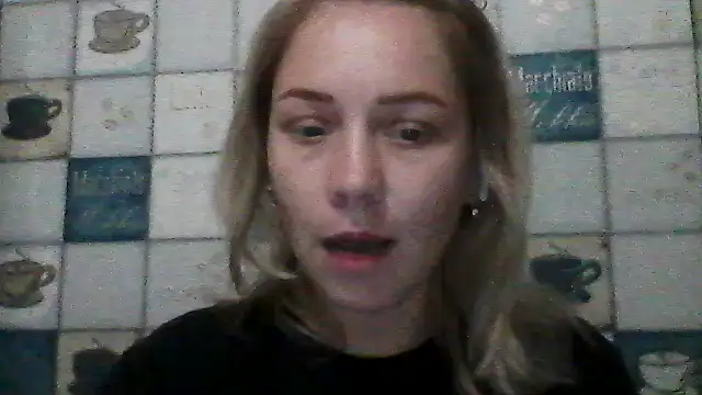 Snapshot of Anna_wey chatting on July 7, 2026, 7:06 pm Anna wey online show from July 7, 2026, 7:06 pm