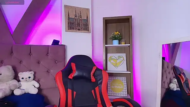 PepperTwink online show from March 25, 2026, 4:17 pm