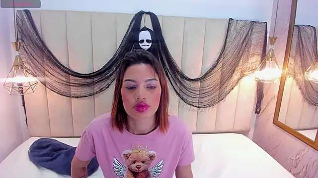 PamelaAddams  online show from October 23, 2025, 4:44 am