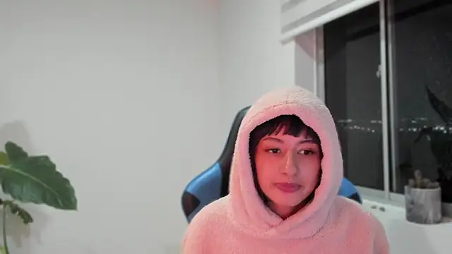 ggor4w33 online show from September 10, 2025, 9:19 am