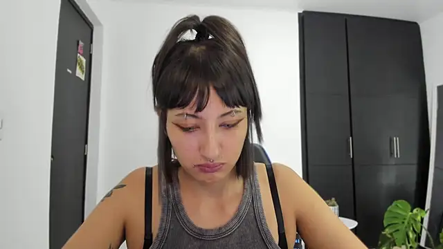 ggor4w33 online show from September 19, 2025, 11:09 pm