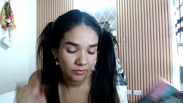 Snapshot of tezza_smith chatting on February 12, 2025, 6:51 pm tezza smith online show from February 12, 2025, 6:51 pm