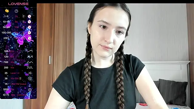 Cute  Nana online show from September 29, 2025, 6:20 am