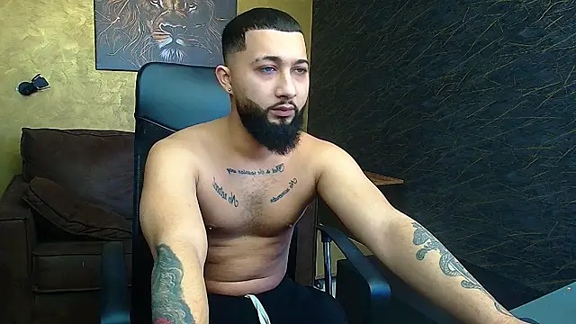 Snapshot of JaceZachary chatting on March 20, 2025, 10:32 am JaceZachary online show from March 20, 2025, 10:32 am