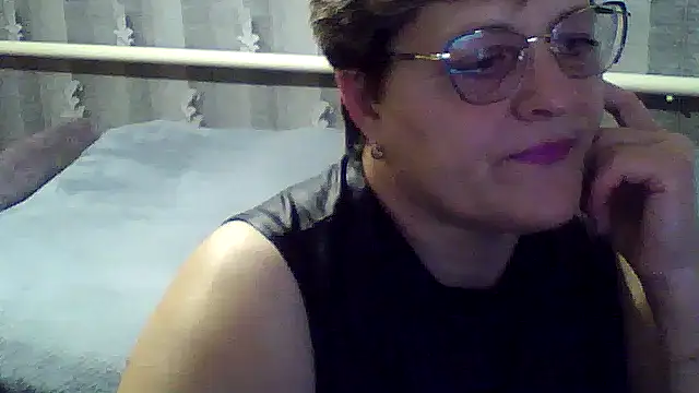 ElzaJewel online show from November 15, 2025, 7:40 pm