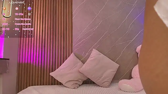 ariana jhonson1 online show from March 16, 2026, 12:31 pm