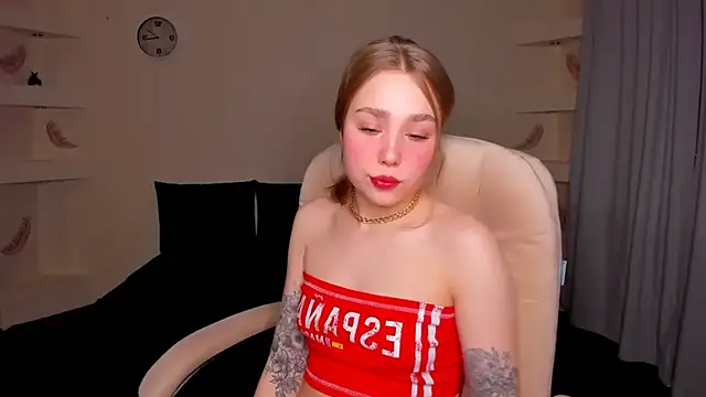 YourMegan online show from December 14, 2025, 6:35 pm