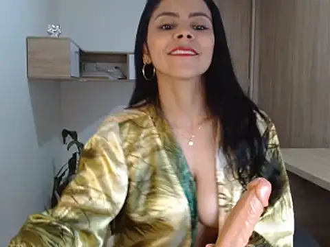 Snapshot of hema_gold chatting on February 18, 2025, 6:47 pm hema gold online show from February 18, 2025, 6:47 pm