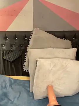 Nicky gh online show from October 19, 2025, 8:33 pm