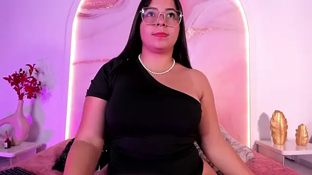 Snapshot of Sofii_Lopezz chatting on February 28, 2025, 11:14 am Sofii Lopezz online show from February 28, 2025, 11:14 am