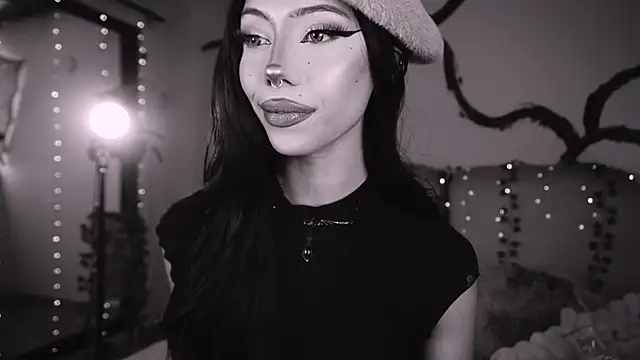 soidai miiu online show from November 24, 2025, 9:15 pm