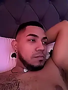 Elgroney23 online show from February 2, 2025, 4:11 pm