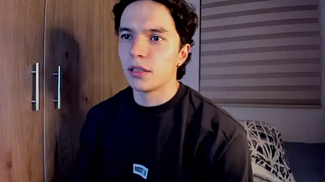 Mastrangelo xxx online show from February 4, 2026, 4:18 am