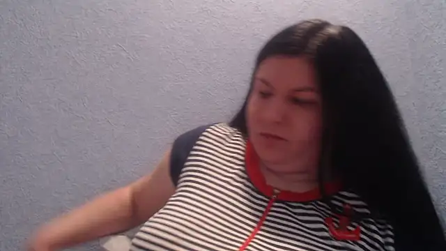 KiraSwee online show from February 23, 2026, 7:14 pm