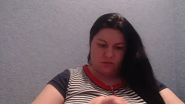 KiraSwee online show from January 8, 2026, 5:19 pm